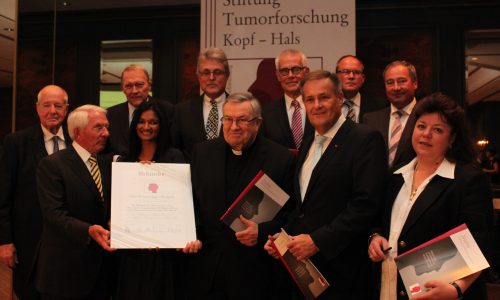 Treffen des Kuratoriums zur Jubiläumssitzung 2012, WiesbadenGruppenbild der geförderten jungen Wissenschaftler im Jahre 2012